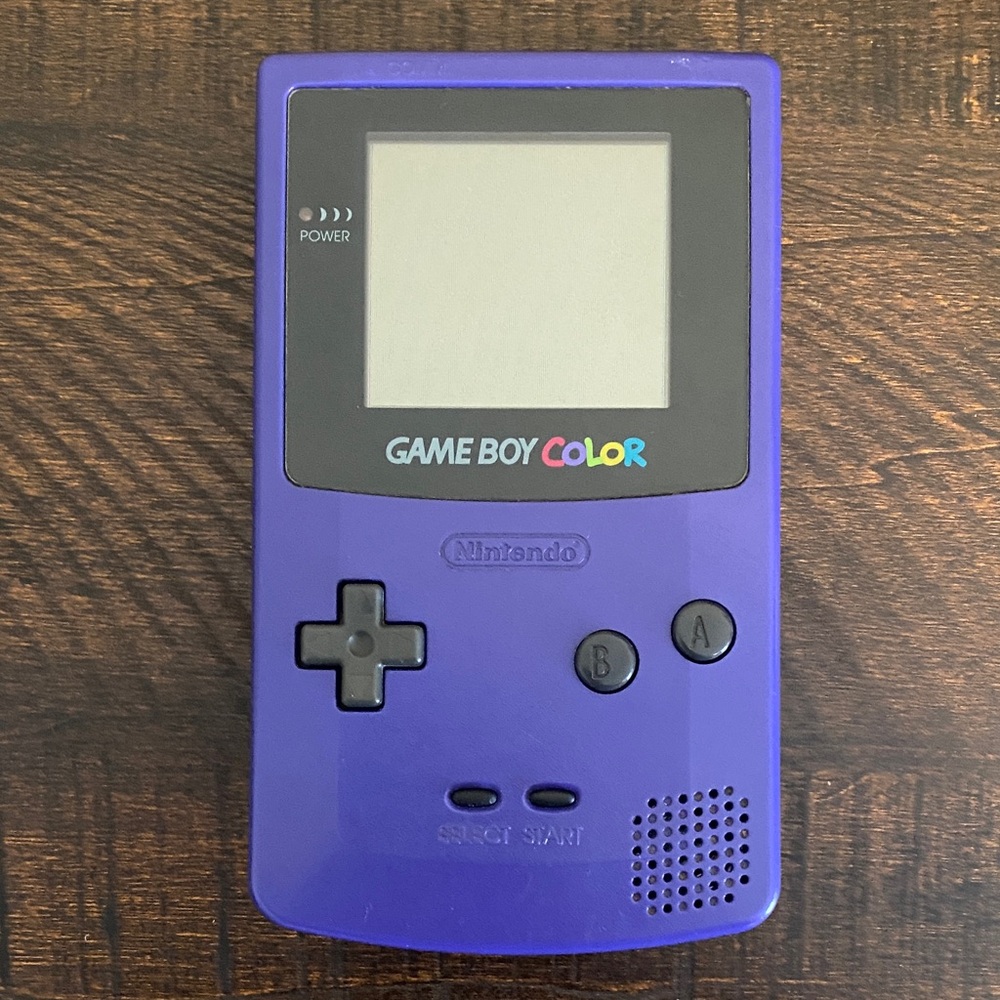 Nintendo Gameboy Color - Vibrant Purple